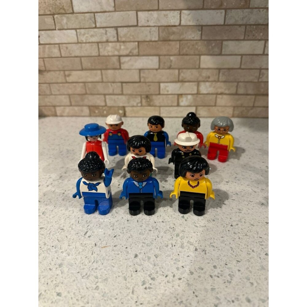 LEGO Duplo Figure bundle